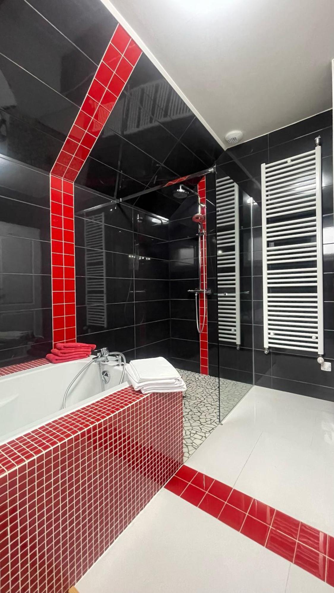 Comme A La Maison Couffy Экстерьер фото